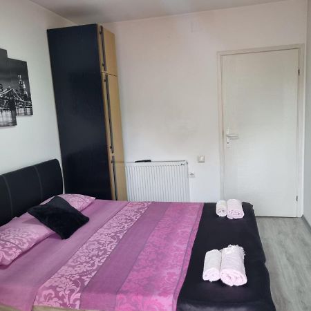 Family Apartmani Le Leskovac  Dış mekan fotoğraf