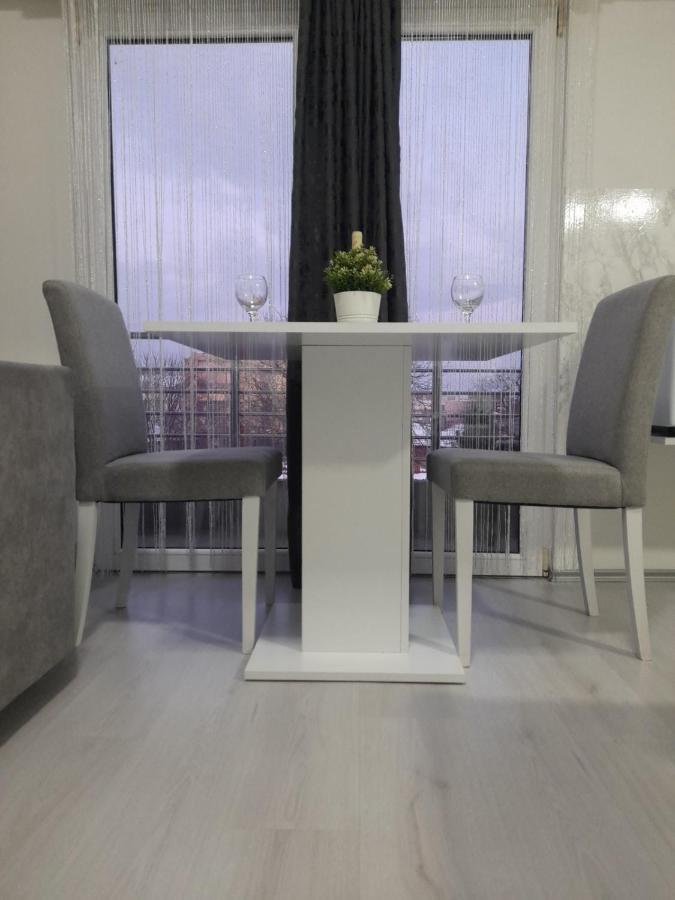 Family Apartmani Le Leskovac  Dış mekan fotoğraf