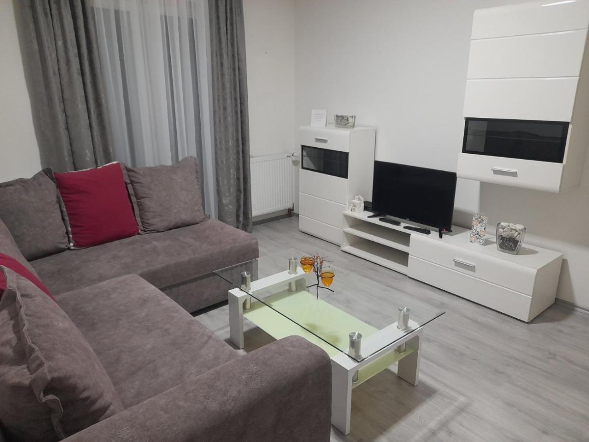 Family Apartmani Le Leskovac  Dış mekan fotoğraf