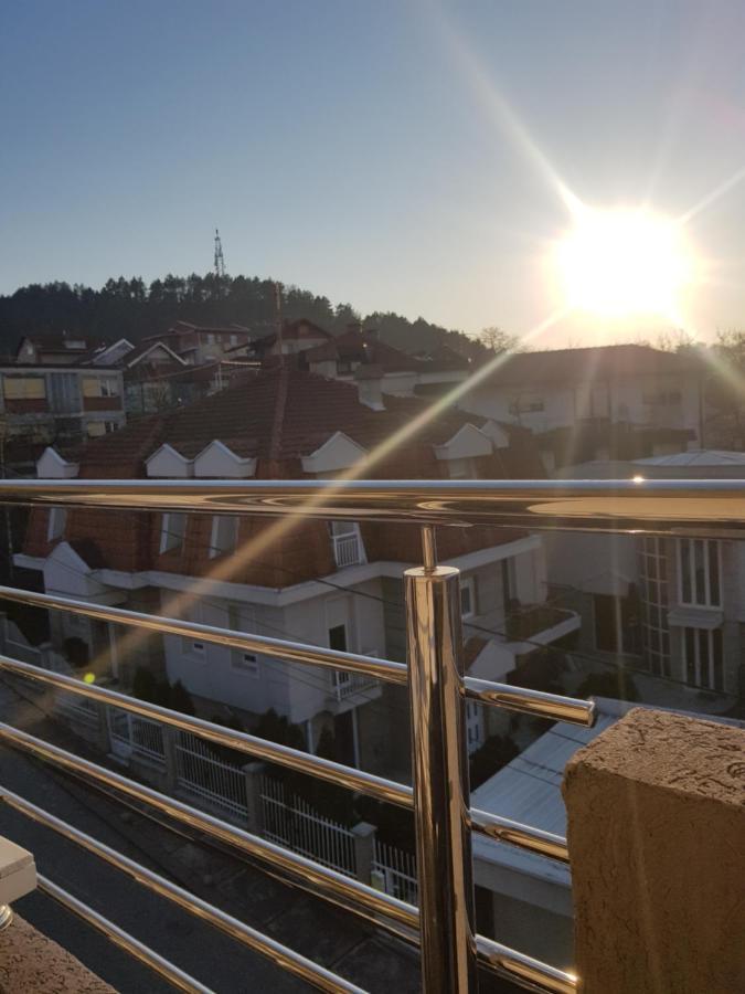 Family Apartmani Le Leskovac  Dış mekan fotoğraf