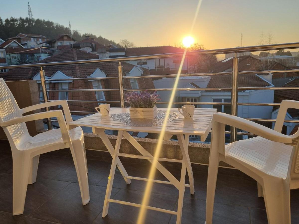 Family Apartmani Le Leskovac  Dış mekan fotoğraf